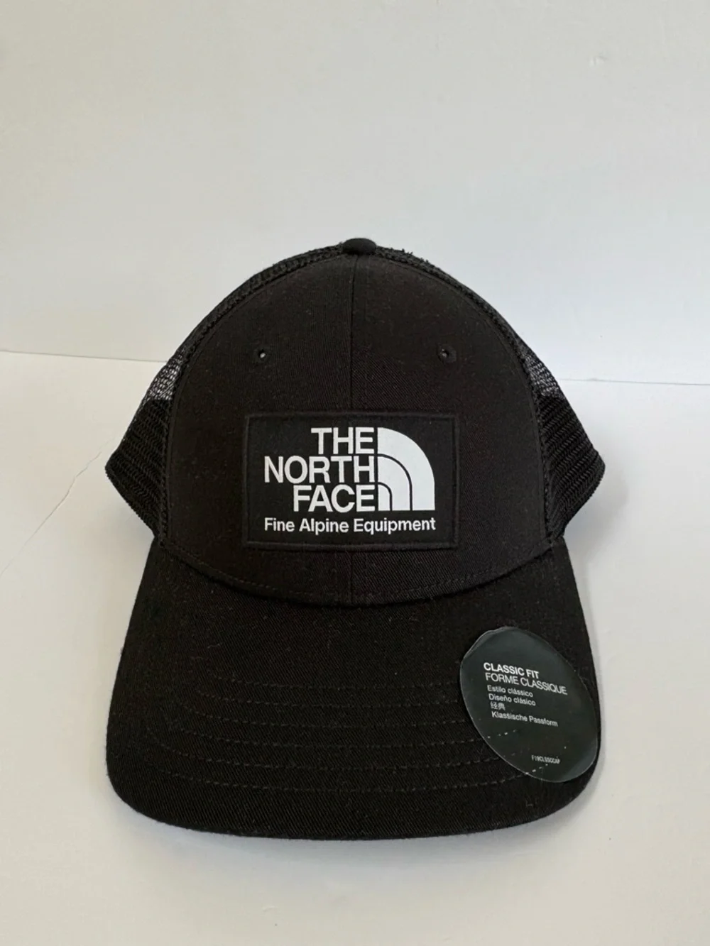 NWT The North Face Mudder Trucker Hat